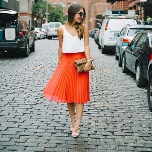 Club Monaco - Red Pleated Skirt